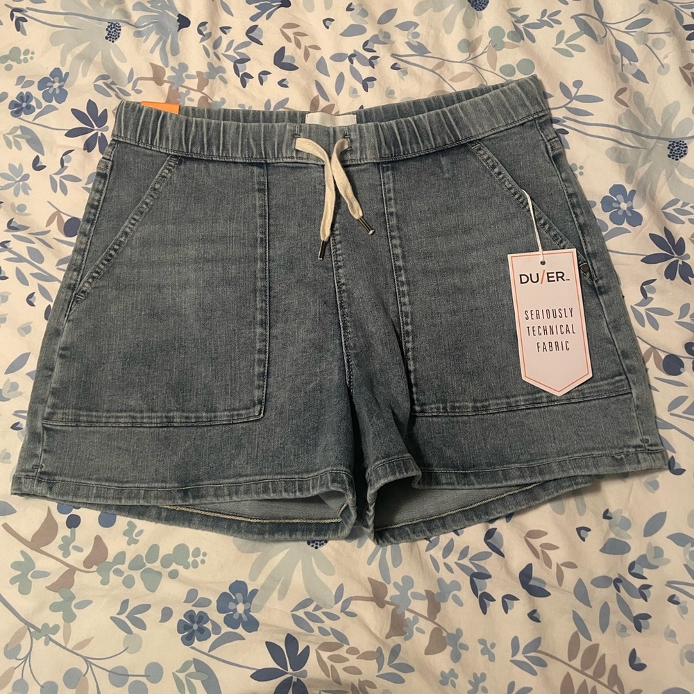 Du/er, High Rise, Performance Denim Harbour Short, Coastal, sz M, 4" inseam